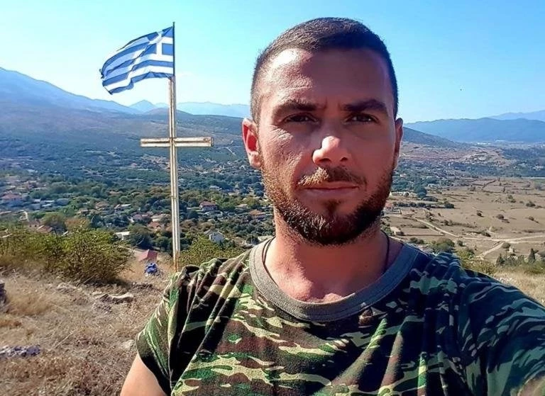 Στάζουν μίσος οι Αλβανοί – Συγκλονίζει η μάνα του ήρωα: «Έριξαν το μπουφάν του παιδιού μου στα σκυλιά»! – «Όχι» των Αλβανών σε Έλληνα ιατροδικαστή